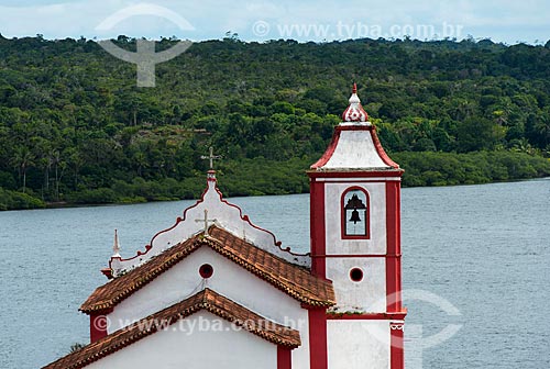  Igreja de São Sebastião com o Rio Maraú ao fundo  - Maraú - Bahia (BA) - Brasil