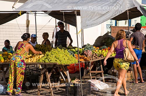  Frutas e legumes à venda em barraca na feira livre  - Belém de São Francisco - Pernambuco (PE) - Brasil