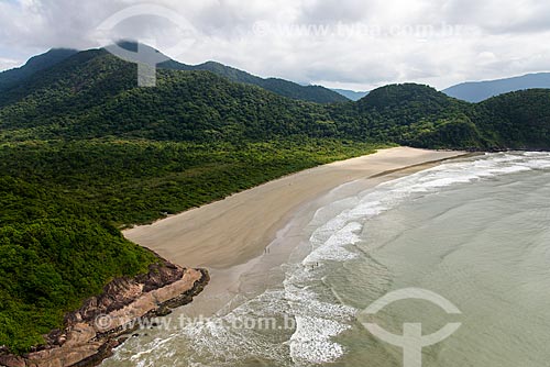  Foto aérea da Praia do Arpoador - também conhecida como Parnapuã ou Paranapuã - com a Estação Ecológica de Juréia-Itatins ao fundo  - Peruíbe - São Paulo (SP) - Brasil