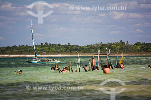  Banhistas na Lagoa Paraíso  - Jijoca de Jericoacoara - Ceará (CE) - Brasil