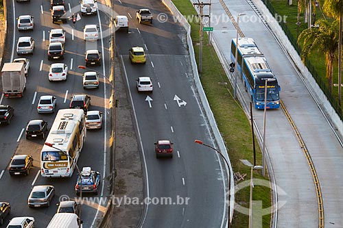  Linha Vermelha com BRT Transcarioca na altura da Ilha do Fundão  - Rio de Janeiro - Rio de Janeiro (RJ) - Brasil