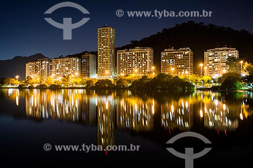  Lagoa Rodrigo de Freitas à noite  - Rio de Janeiro - Rio de Janeiro (RJ) - Brasil