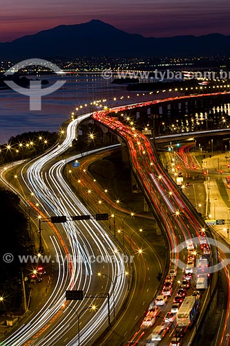  Vista da Linha Vermelha na altura da Ilha do Fundão  - Rio de Janeiro - Rio de Janeiro (RJ) - Brasil