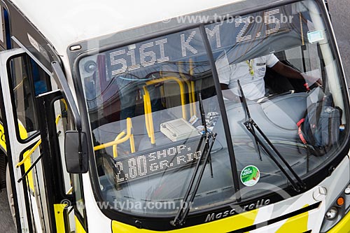  Ônibus na Rodovia Presidente Dutra  - Mesquita - Rio de Janeiro (RJ) - Brasil