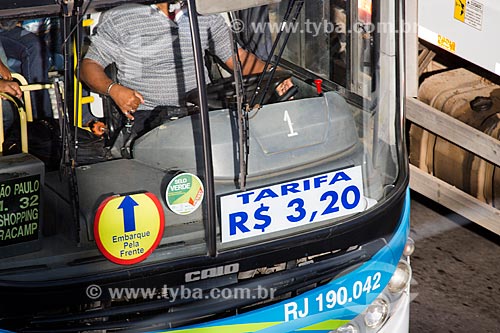  Detalhe de ônibus no centro de Nova Iguaçu  - Nova Iguaçu - Rio de Janeiro (RJ) - Brasil