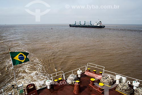  Navio petroleiro e navio graneleiro no canal de Mar del Plata  - Mar Del Plata - Buenos Aires - Argentina