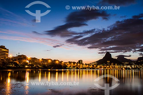  Lagoa Rodrigo de Freitas à noite  - Rio de Janeiro - Rio de Janeiro (RJ) - Brasil