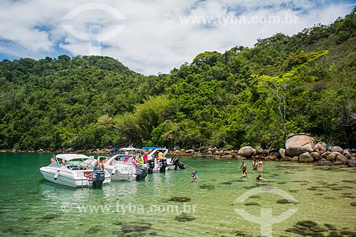  Lanchas e banhistas na Lagoa Verde  - Angra dos Reis - Rio de Janeiro (RJ) - Brasil