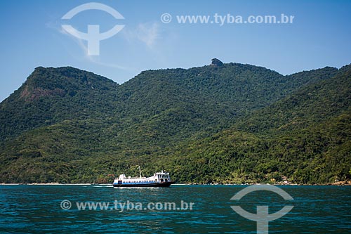  Barca fazendo na travessia entre Ilha Grande e Mangaratiba  - Angra dos Reis - Rio de Janeiro (RJ) - Brasil