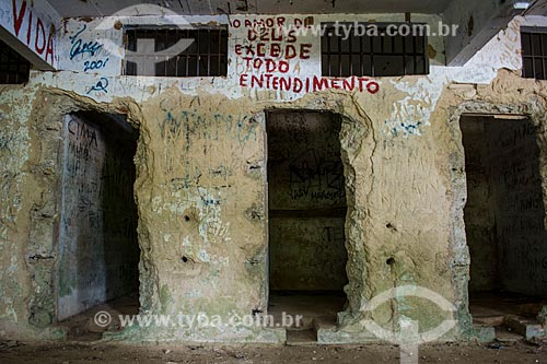  Ruínas do Lazareto (1886) - construído para abrigar em quarentena os viajantes vindos de países assolados pelo cólera, foi usado na década de 30 como presídio  - Angra dos Reis - Rio de Janeiro (RJ) - Brasil