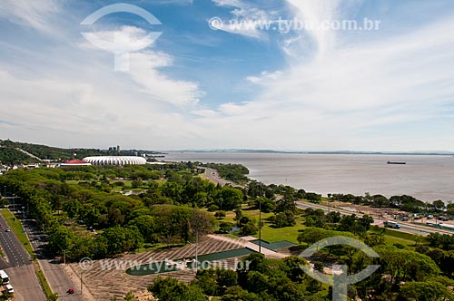  Vista geral do Parque Marinha do Brasil com o Estádio José Pinheiro Borda - Beira Rio - ao fundo  - Porto Alegre - Rio Grande do Sul (RS) - Brasil