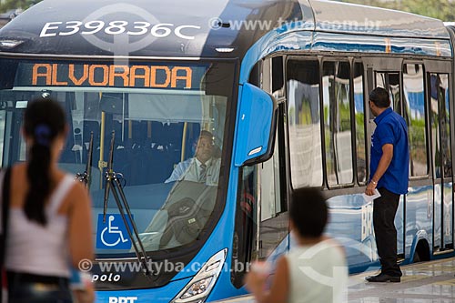  Ônibus articulado do BRT Transcarioca - Terminal Fundão/Aroldo Melodia  - Rio de Janeiro - Rio de Janeiro (RJ) - Brasil