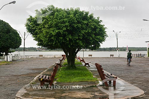  Praça na cidade de Salvaterra com o Rio Paracauari ao fundo  - Salvaterra - Pará (PA) - Brasil