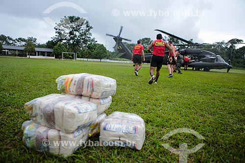  Helicóptero com cestas básicas para os desabrigados da cheia do Rio Mamoré no Comando de Fronteira Rondônia e 6º Batalhão de Infantaria de Selva  - Guajará-Mirim - Rondônia (RO) - Brasil