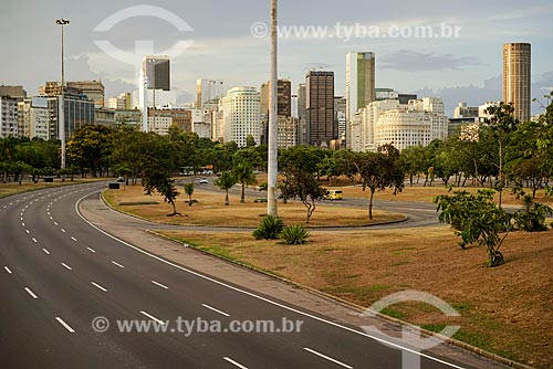  Avenida Infante Dom Henrique com prédios do centro da cidade ao fundo  - Rio de Janeiro - Rio de Janeiro (RJ) - Brasil