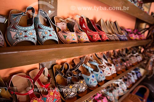  Sandálias artesanais à venda - feitas em couro pelo artesão Espedito Seleiro  - Nova Olinda - Ceará (CE) - Brasil