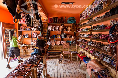  Sandálias artesanais à venda - feitas em couro pelo artesão Espedito Seleiro  - Nova Olinda - Ceará (CE) - Brasil