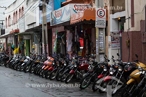  Comércio e estacionamento de motocicletas na Rua São Luiz  - Juazeiro do Norte - Ceará (CE) - Brasil