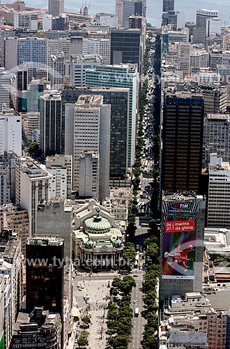  Foto aérea do Theatro Municipal do Rio de Janeiro (1909) com a Avenida Rio Branco (1904)  - Rio de Janeiro - Rio de Janeiro (RJ) - Brasil