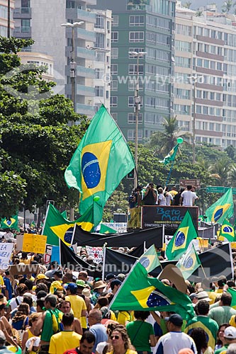  Manifestação contra a corrupção e pelo Impeachment para Presidenta Dilma Rousseff na orla da Praia de Copacabana  - Rio de Janeiro - Rio de Janeiro (RJ) - Brasil