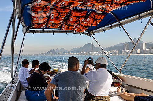  Passeio turístico na orla da Praia de Copacabana  - Rio de Janeiro - Rio de Janeiro (RJ) - Brasil