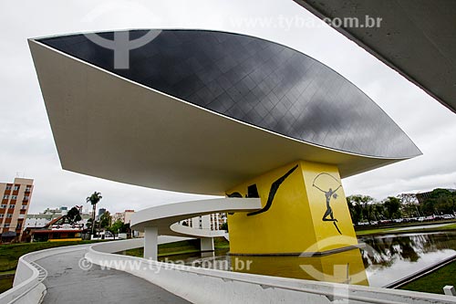  Museu Oscar Niemeyer - também conhecido como Museu do Olho  - Curitiba - Paraná (PR) - Brasil