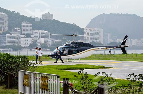  Helicóptero no Heliponto da Cidade do Rio de Janeiro às margens da Lagoa Rodrigo de Freitas  - Rio de Janeiro - Rio de Janeiro (RJ) - Brasil