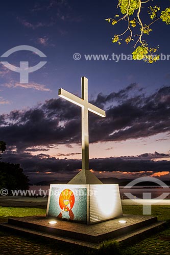  Cruzeiro na orla da Ponta do Sambaqui  - Florianópolis - Santa Catarina (SC) - Brasil