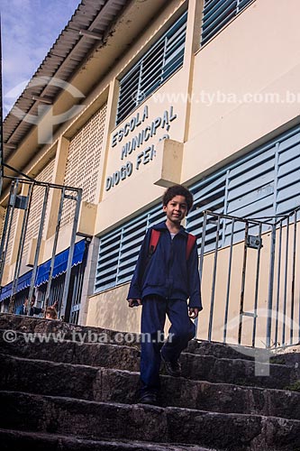  Criança em escola de ensino fundamental - Escola Municipal Diogo Feijó  - Rio de Janeiro - Rio de Janeiro (RJ) - Brasil