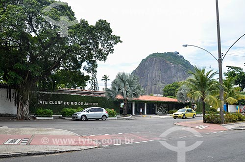 Fachada do Iate Clube do Rio de Janeiro com o Pão de Açúcar ao fundo  - Rio de Janeiro - Rio de Janeiro (RJ) - Brasil