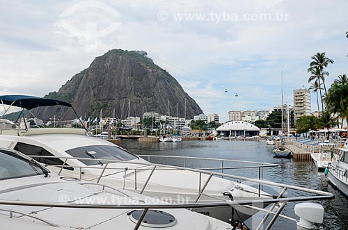  Barcos no Iate Clube do Rio de Janeiro com o Pão de Açúcar ao fundo  - Rio de Janeiro - Rio de Janeiro (RJ) - Brasil