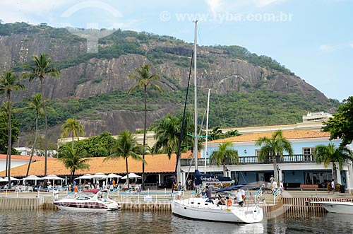  Barcos no Iate Clube do Rio de Janeiro com o Morro da Urca ao fundo  - Rio de Janeiro - Rio de Janeiro (RJ) - Brasil