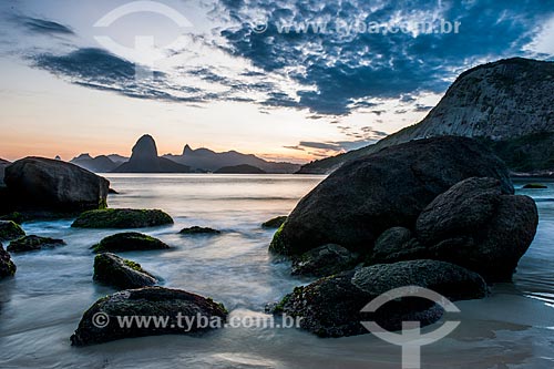  Vista da Baía de Guanabara a partir da Praia do Forte Barão do Rio Branco - também conhecida como Praia de Fora  - Niterói - Rio de Janeiro (RJ) - Brasil