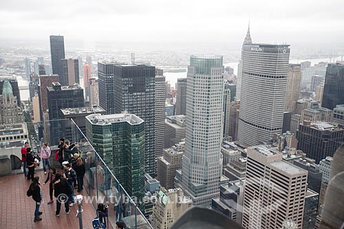  Turistas no terraço do top of the rock - mirante do Rockefeller Center  - Cidade de Nova Iorque - Nova Iorque - Estados Unidos