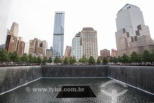 Lago artificial do Memorial Nacional do 11 de Setembro (Marco Zero do World Trade Center)  - Cidade de Nova Iorque - Nova Iorque - Estados Unidos