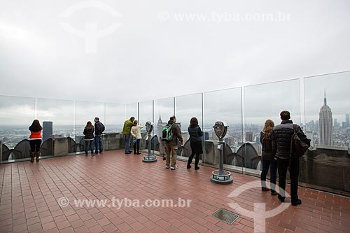  Turistas no terraço de edifício no Rockefeller Center  - Cidade de Nova Iorque - Nova Iorque - Estados Unidos