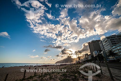  Praia de Ipanema com o Morro Dois Irmãos ao fundo  - Rio de Janeiro - Rio de Janeiro (RJ) - Brasil