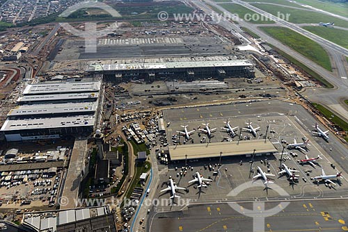  Foto aérea durante as obras de ampliação do Aeroporto Internacional de São Paulo-Guarulhos Governador André Franco Montoro  - Guarulhos - São Paulo (SP) - Brasil