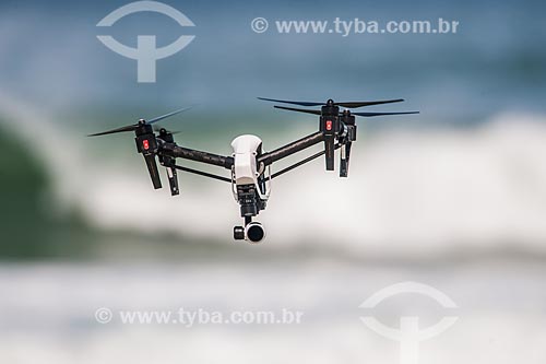  Drone filmando o Campeonato mundial de surf (World Surf League) - Etapa Rio Pro  - Rio de Janeiro - Rio de Janeiro (RJ) - Brasil