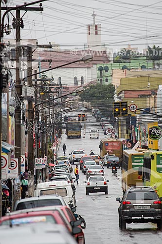  Tráfego na Rua General Joaquim Inácio  - Anápolis - Goiás (GO) - Brasil