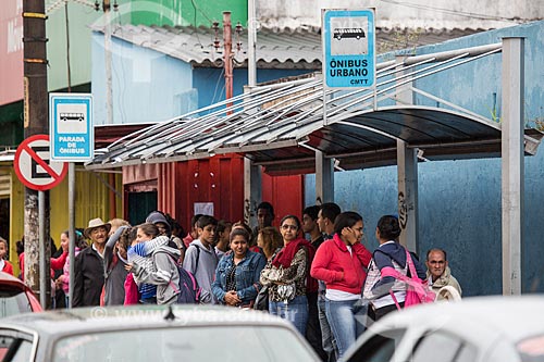  Ponto de ônibus na Rua Desembargador Jaime  - Anápolis - Goiás (GO) - Brasil