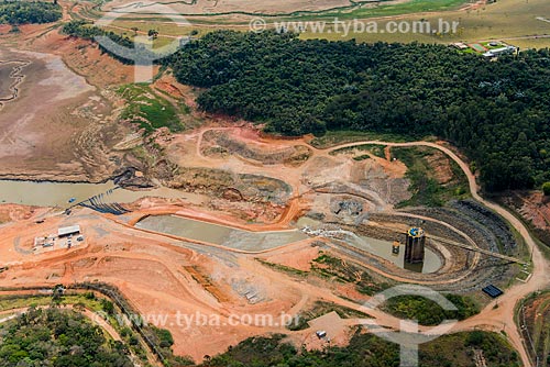  Foto aérea da Represa Jaguari (1981) durante a crise de abastecimento no Sistema Cantareira  - Joanópolis - São Paulo (SP) - Brasil