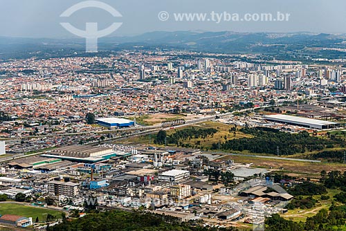  Foto aérea da Indústria Química Clariant com a cidade de Suzano ao fundo  - Suzano - São Paulo (SP) - Brasil