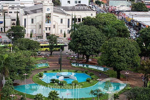  Praça Bom Jesus com Catedral do Senhor Bom Jesus da Lapa ao fundo  - Anápolis - Goiás (GO) - Brasil