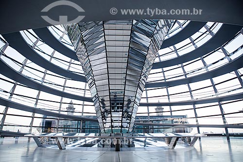 Interior da clarabóia na cobertura do Palácio do Reichstag (1894) - sede do Parlamento Alemão  - Berlim - Berlim - Alemanha