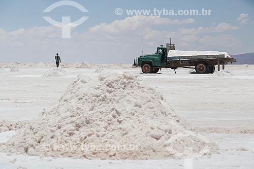  Extração de sal no Salar de Uyuni  - Uyuni - Departamento Potosí - Bolívia