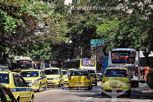  Tráfego na Rua das Laranjeiras  - Rio de Janeiro - Rio de Janeiro (RJ) - Brasil