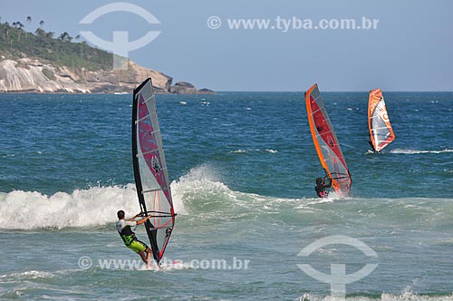  Praticante de windsurf na Praia da Barra da Tijuca  - Rio de Janeiro - Rio de Janeiro (RJ) - Brasil