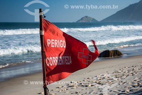  Placa de aviso sobre a correnteza Praia de Grumari  - Rio de Janeiro - Rio de Janeiro (RJ) - Brasil