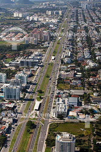  Foto aérea das estações do BRT Transoeste na Avenida das Américas  - Rio de Janeiro - Rio de Janeiro (RJ) - Brasil